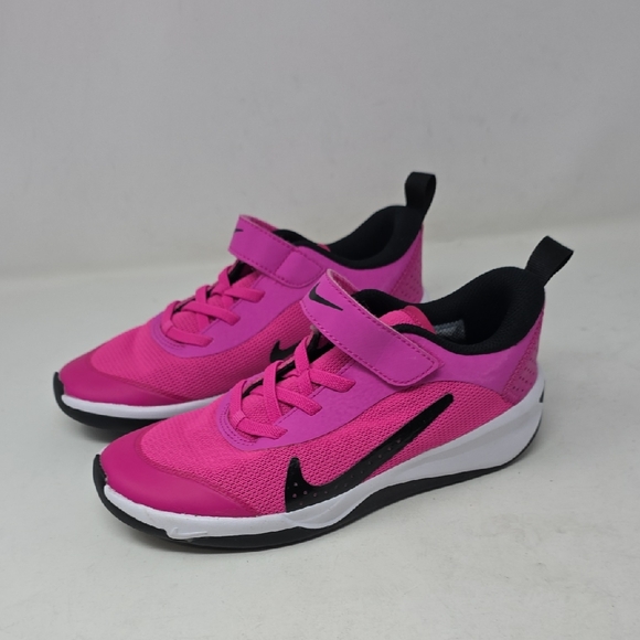 Nike Other - Nike Omni Multi-Court Little Kids' Shoes Laser Fuchsia/Black Girls Size 1.5Y
